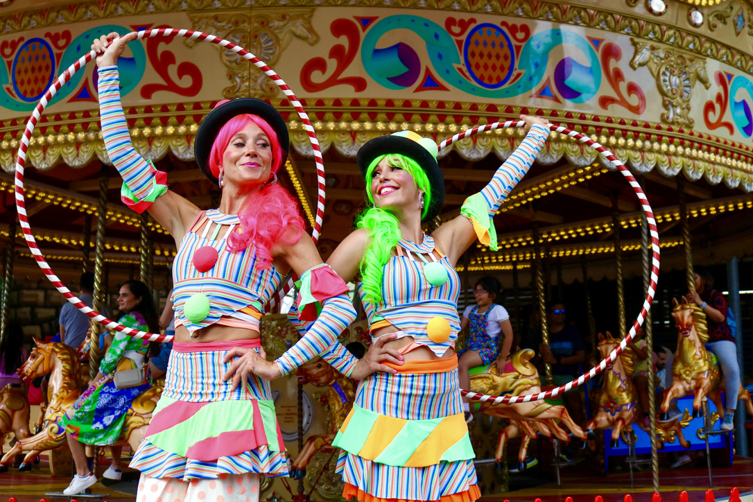 Stilt Walkers