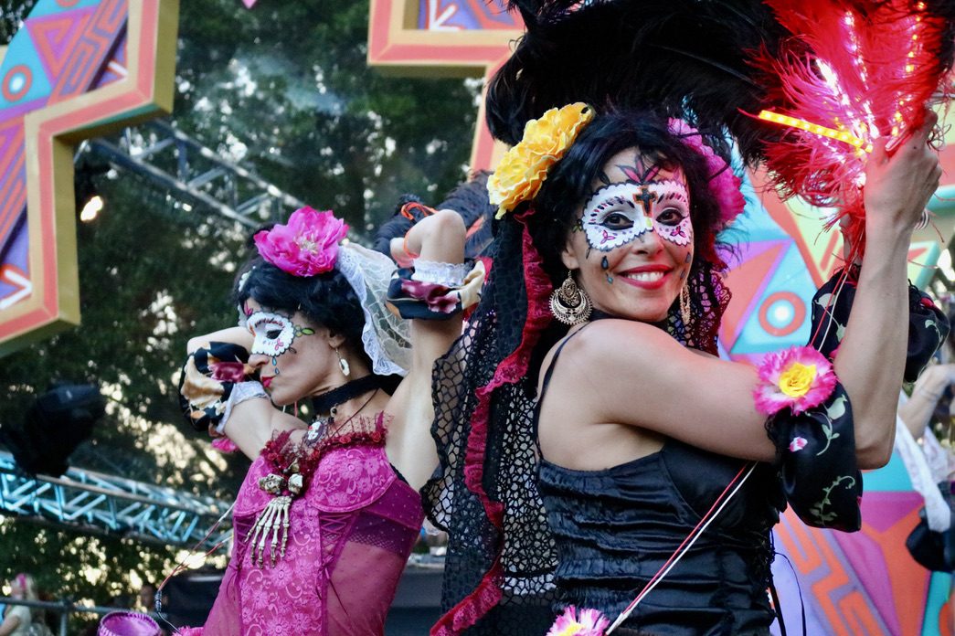 The Best Stilt Walkers in Sydney